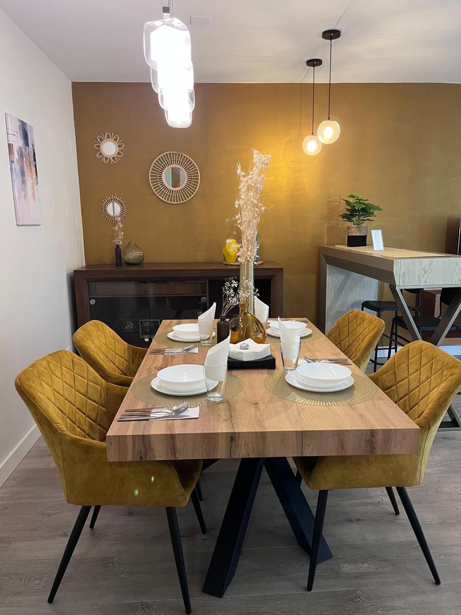 El Jardin De Galatea Apartment อัลกาลาเดเอนาเรส ภายนอก รูปภาพ